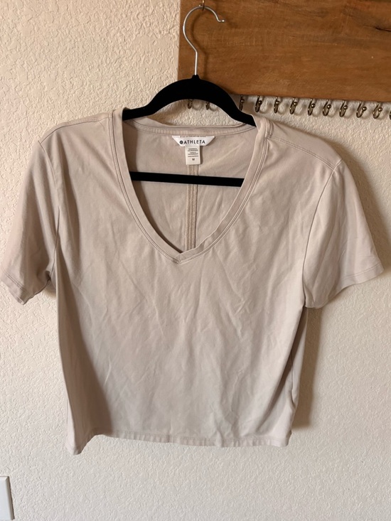 Athleta Tops - Athleta Light Beige V-Neck Short Sleeve Tee